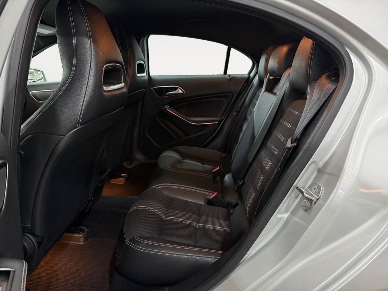 Mercedes Clase A A 180 - Foto 2