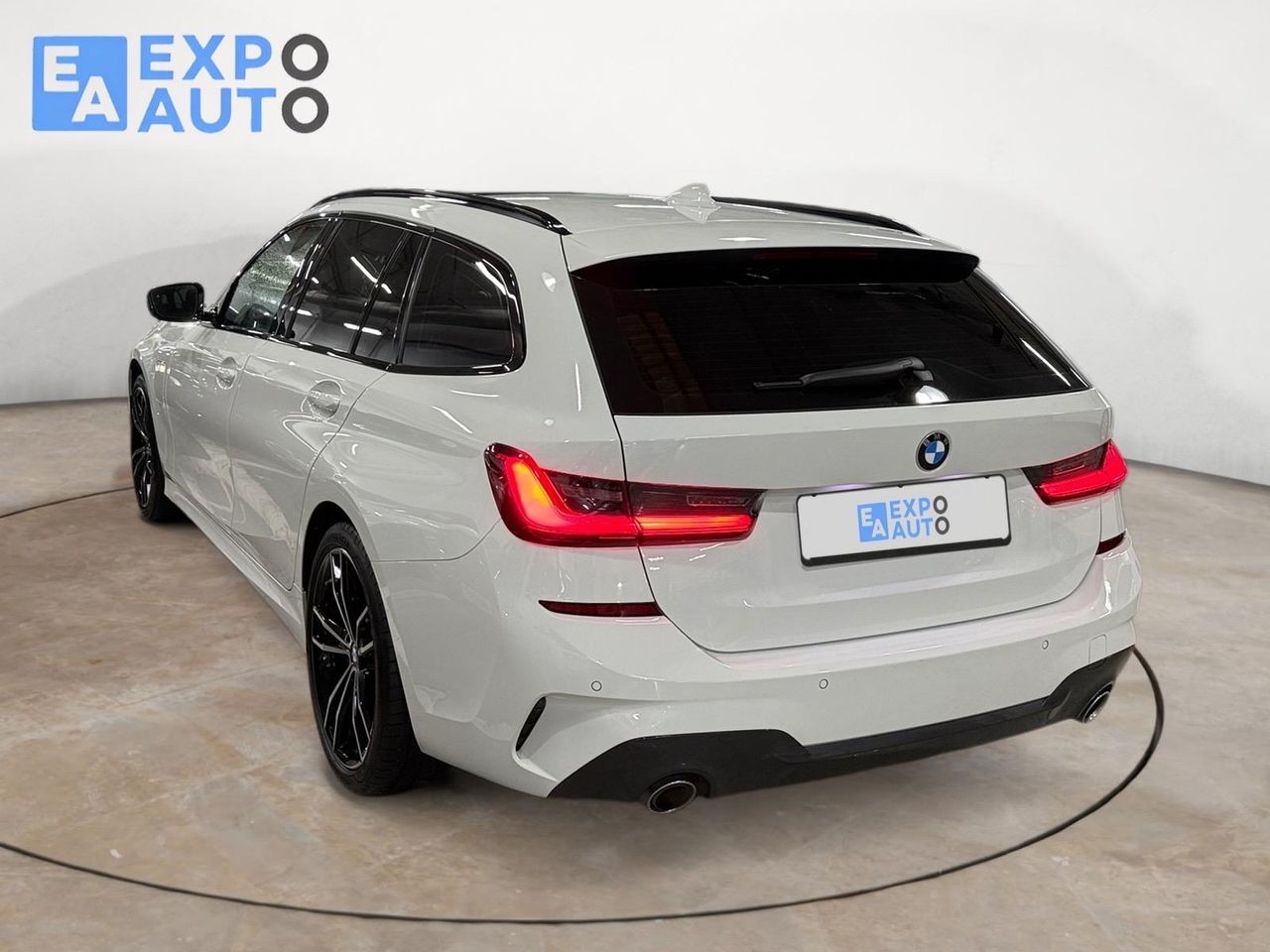 BMW Serie 3 330e xDrive Touring - Foto 2