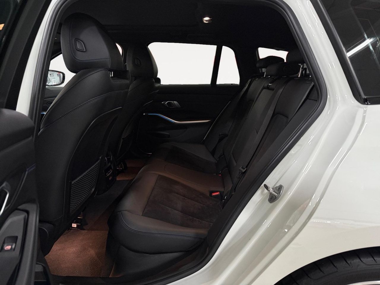 BMW Serie 3 330e xDrive Touring - Foto 2