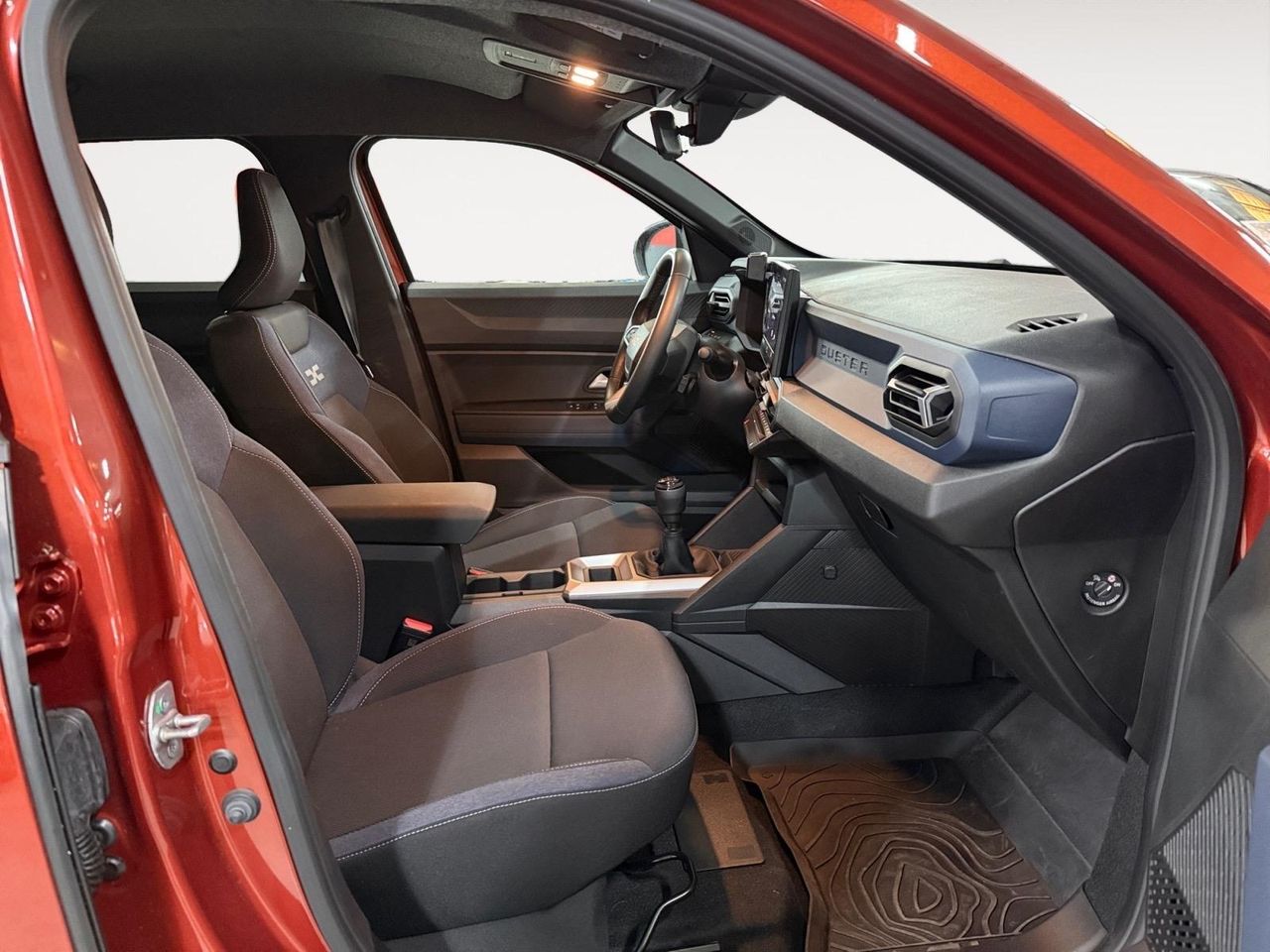 Dacia Duster Extreme TCE 96kW 48v (130CV) 4X2 - Foto 2