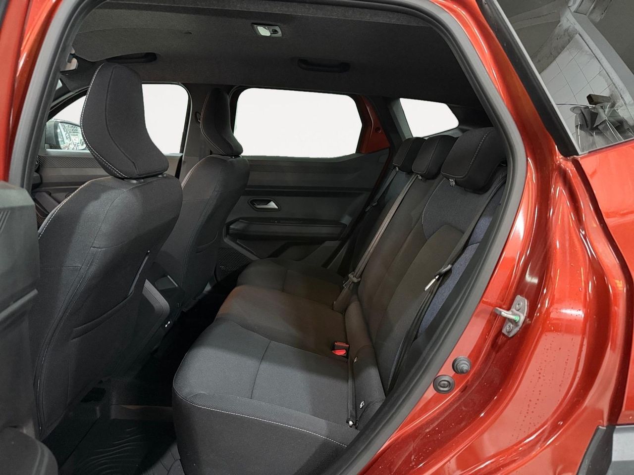 Dacia Duster Extreme TCE 96kW 48v (130CV) 4X2 - Foto 2