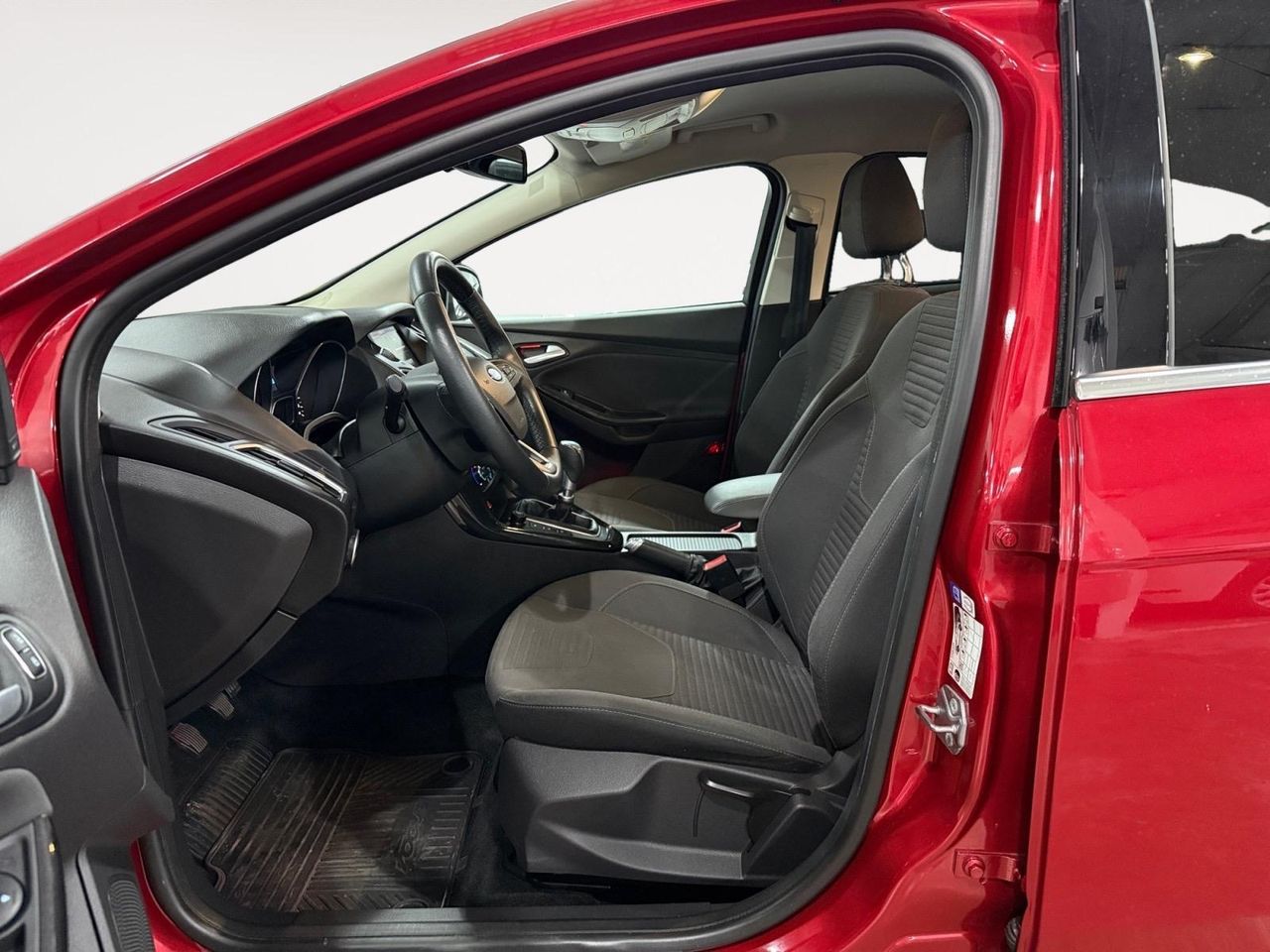 Ford Focus 1.0 Ecoboost A-S-S 92kW Titanium - Foto 2