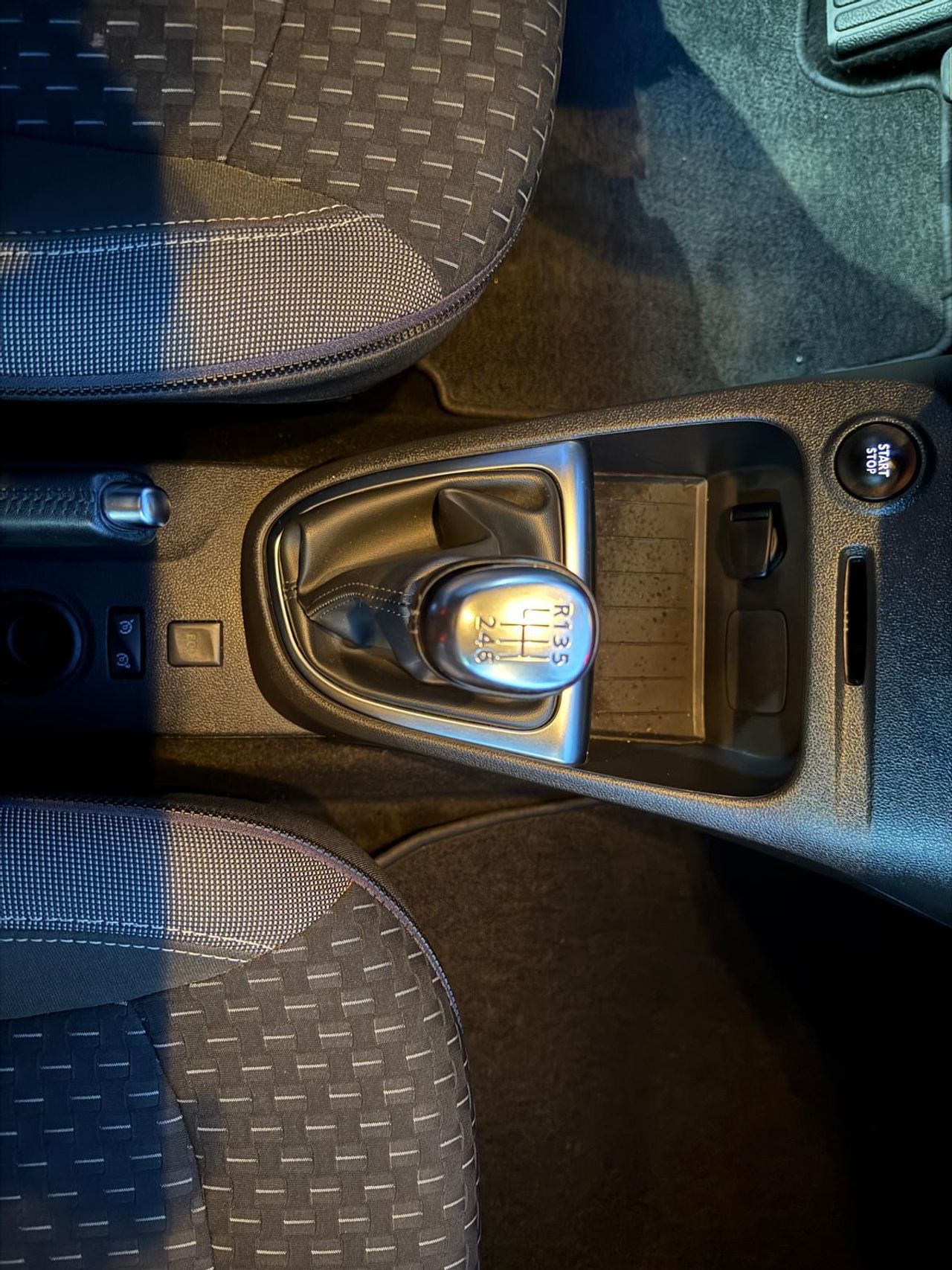 Renault Captur Zen TCe GPF 96kW (130CV) - Foto 2