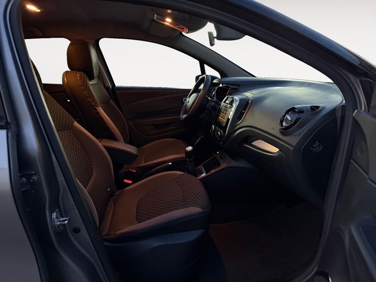 Renault Captur Zen TCe GPF 96kW (130CV) - Foto 2