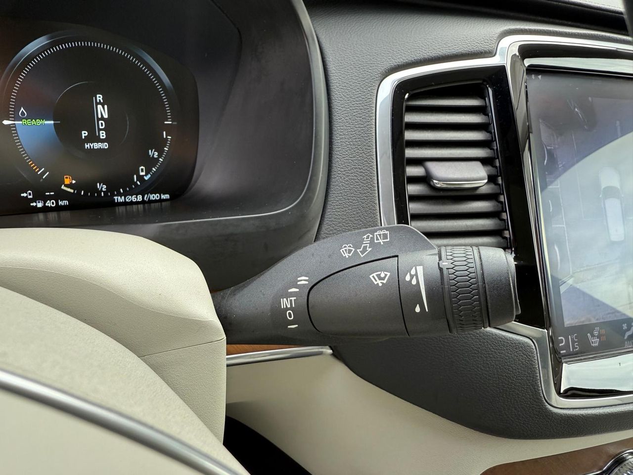 Volvo XC90 T8 TWIN ENGINE Híbrido Gasolina - Foto 2