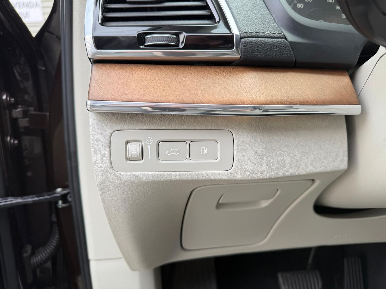 Volvo XC90 T8 TWIN ENGINE Híbrido Gasolina - Foto 2