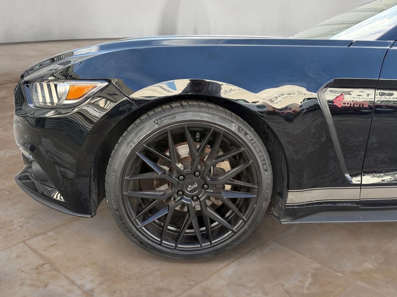 Ford Mustang v8 ECOBOOST - Foto 2