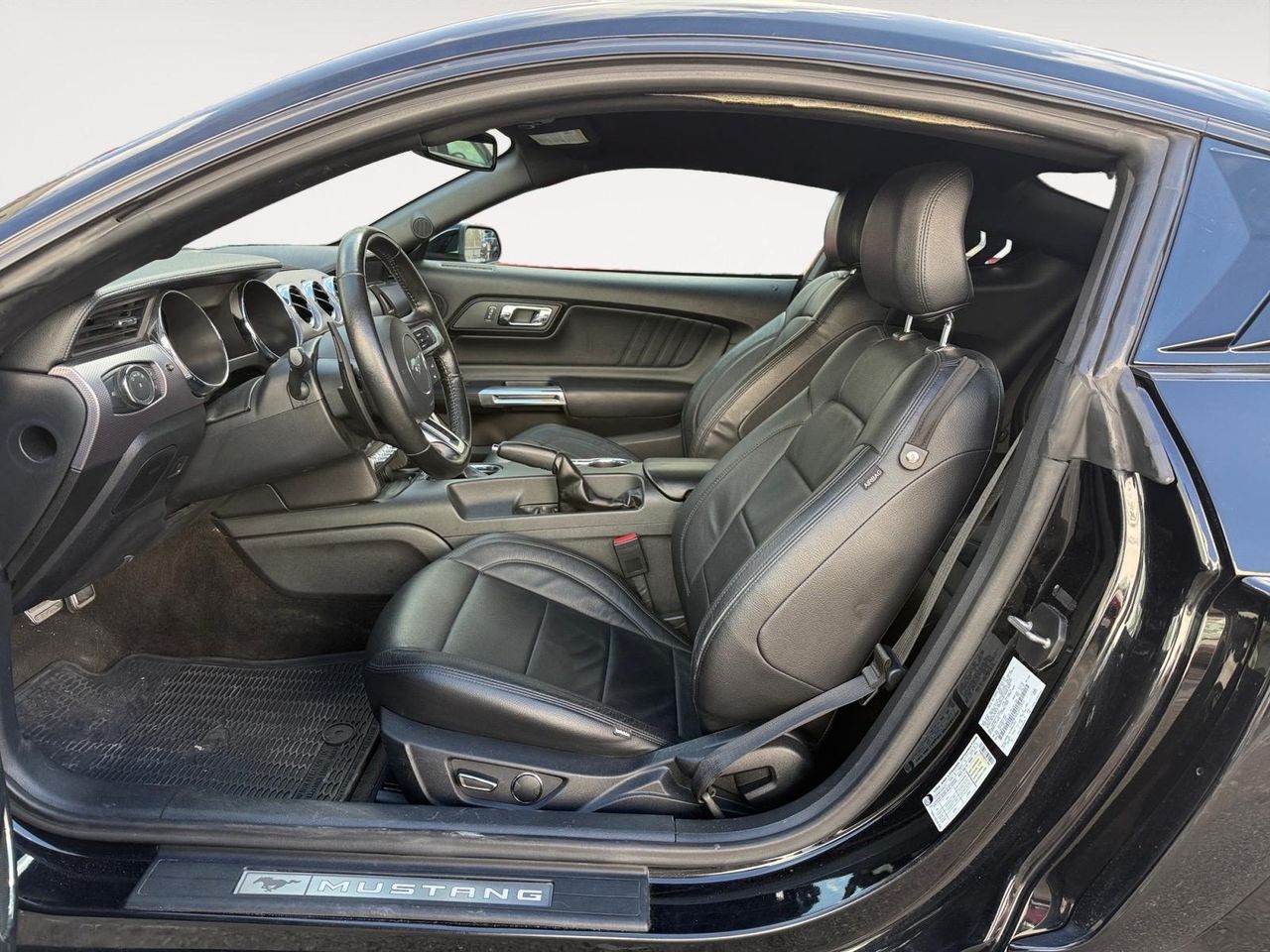 Ford Mustang v8 ECOBOOST - Foto 2