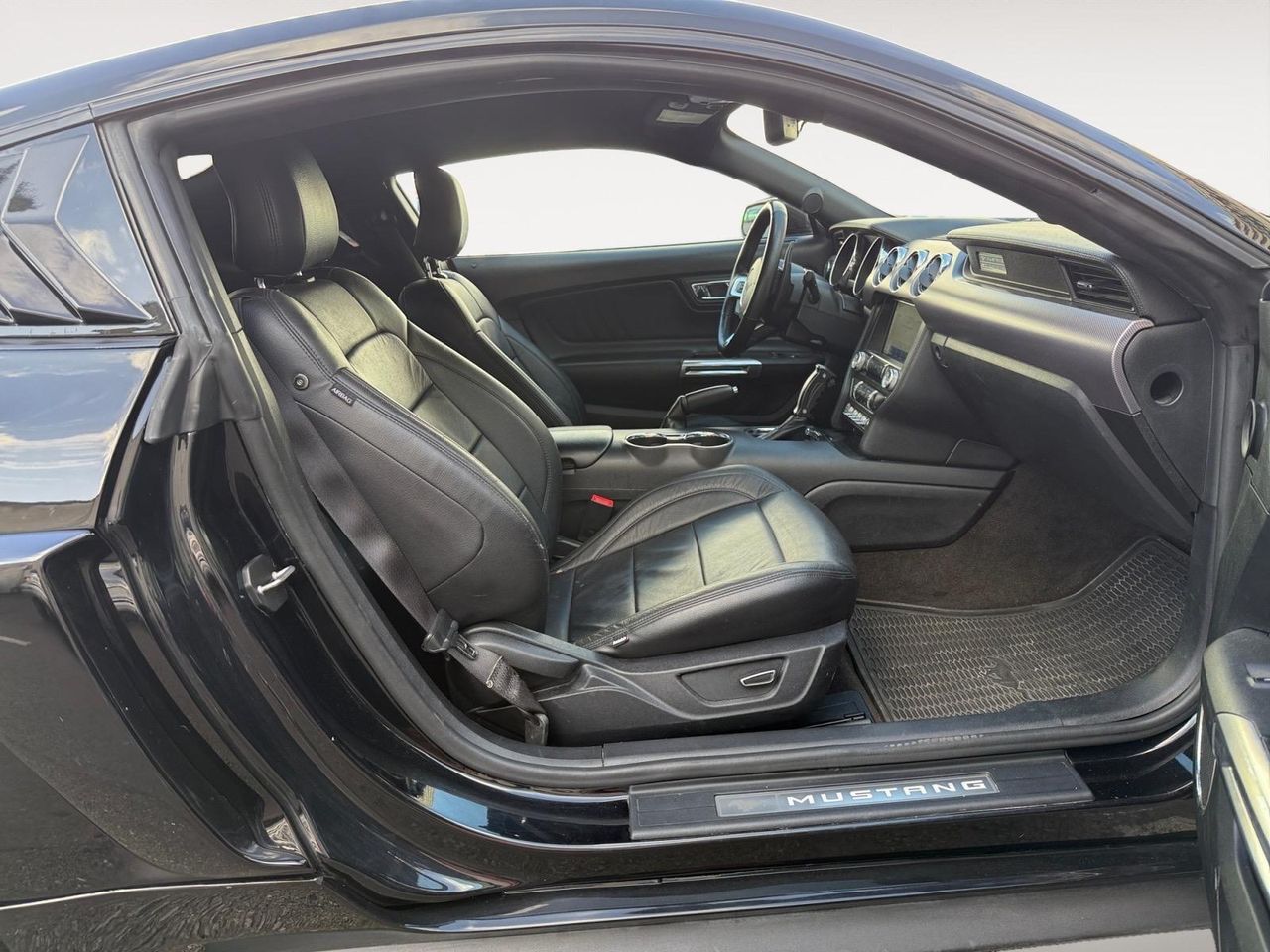 Ford Mustang v8 ECOBOOST - Foto 2