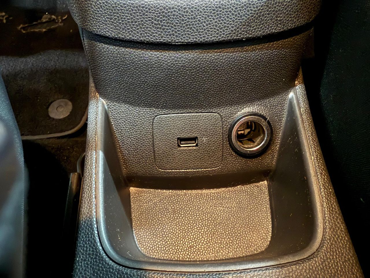 Ford Fiesta 1.2 Gasolina - Foto 2