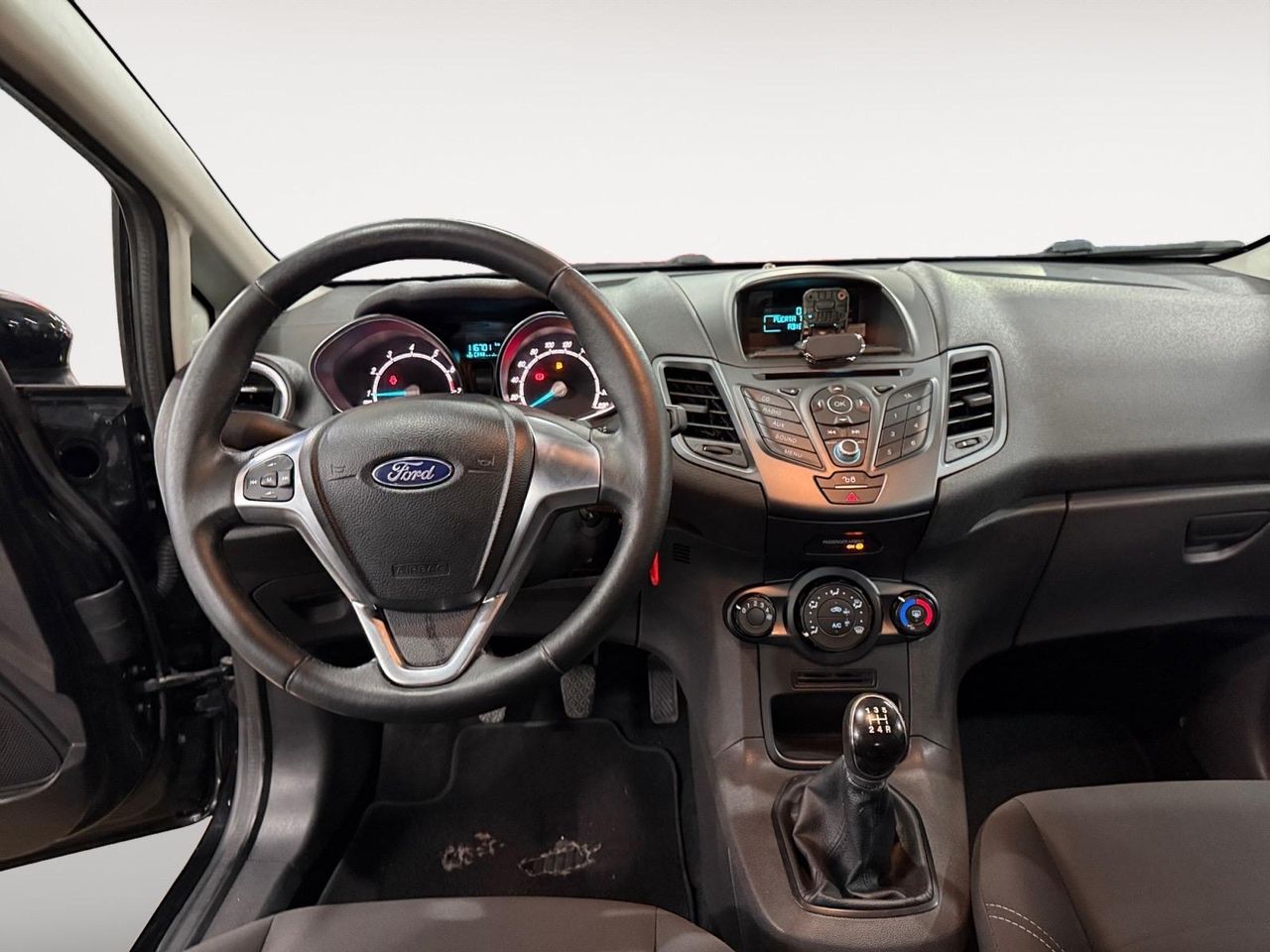 Ford Fiesta 1.2 Gasolina - Foto 2