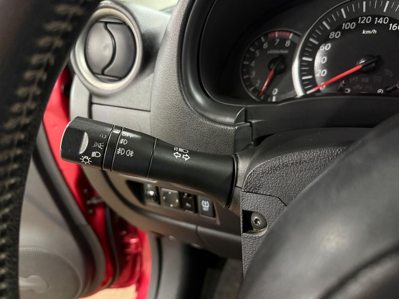 Nissan Micra 1.2 80CV - Foto 2