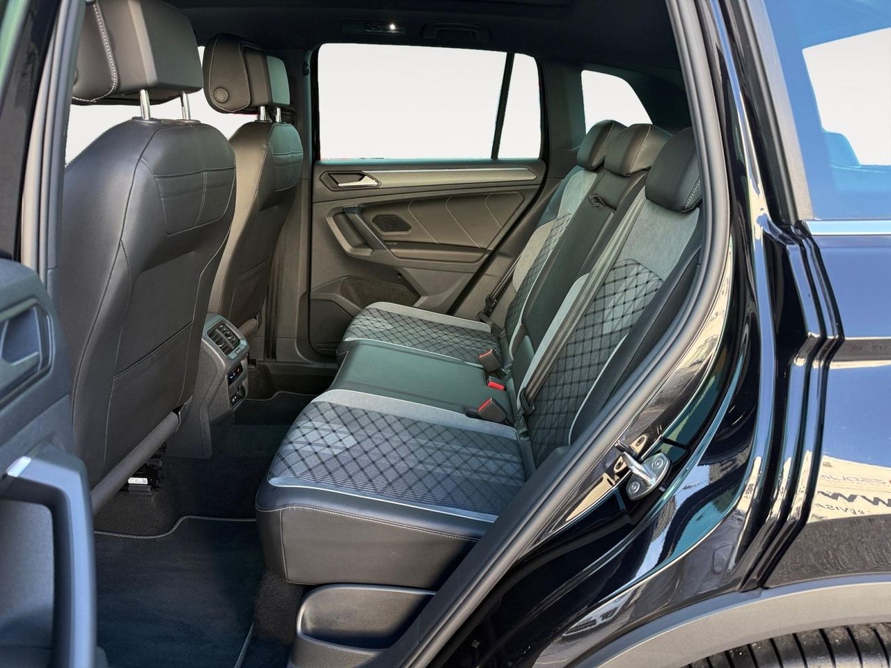 Volkswagen Tiguan R LINE - Foto 2