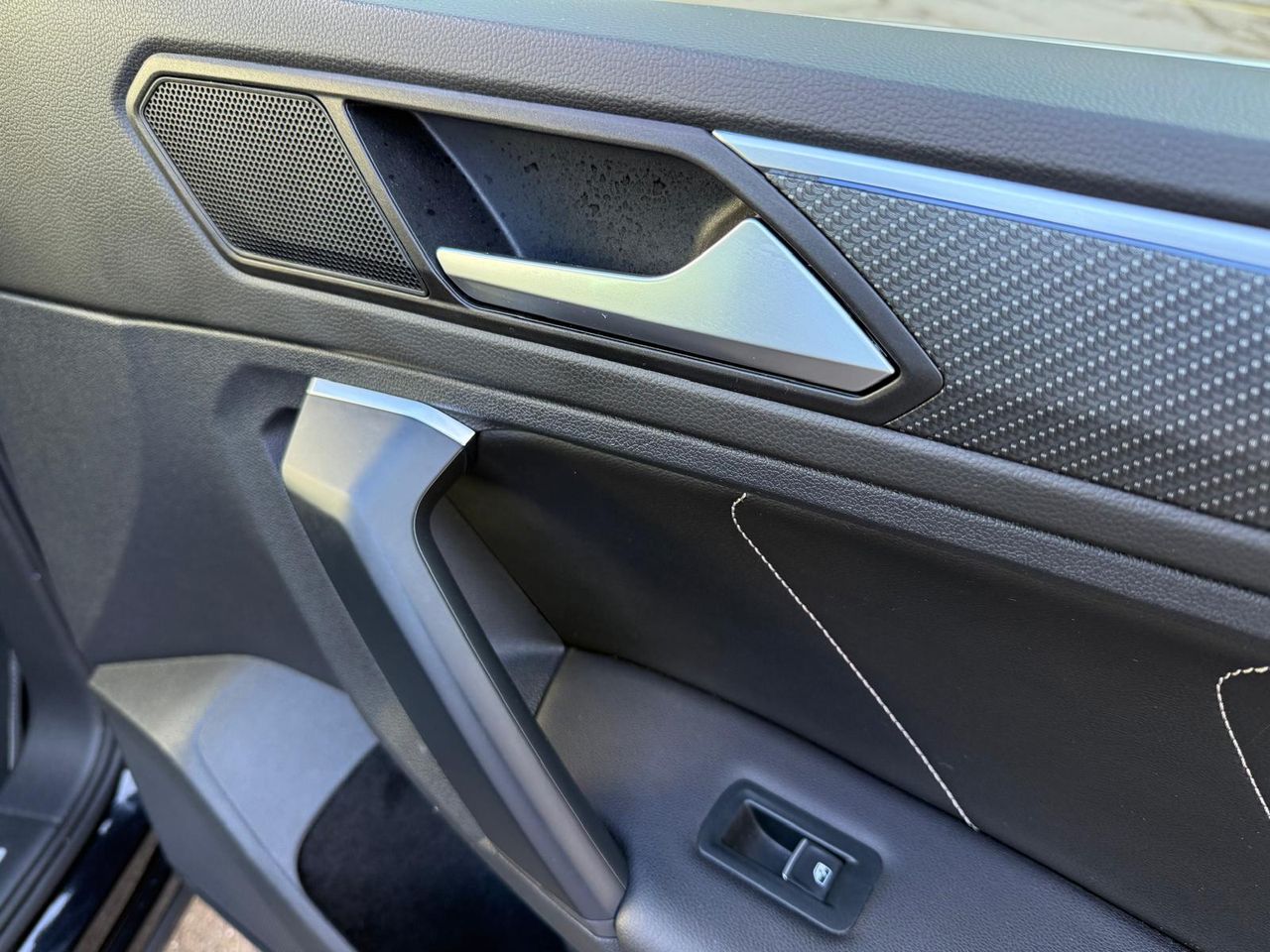 Volkswagen Tiguan R LINE - Foto 2