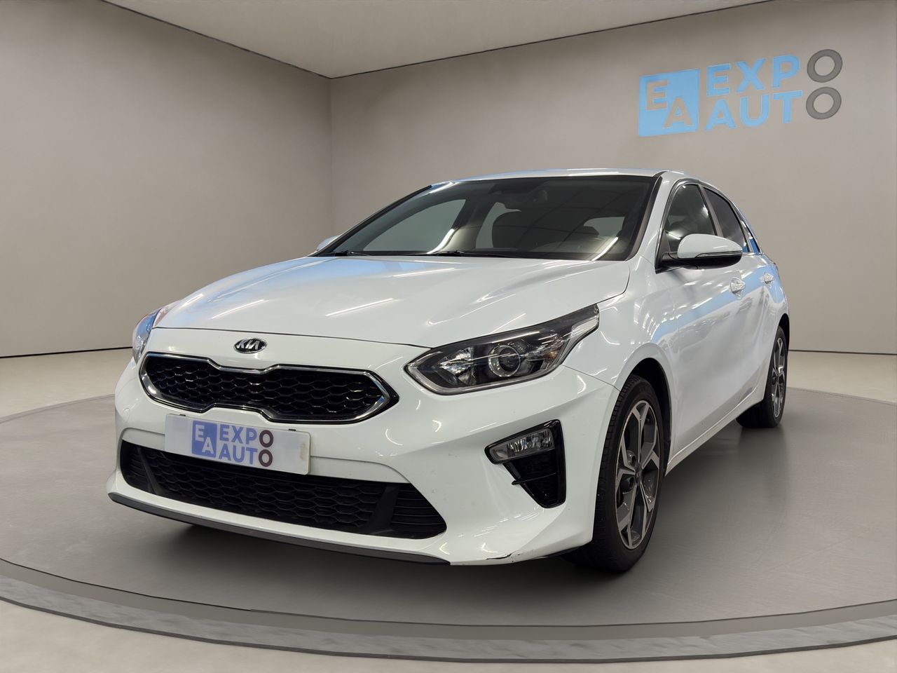 Kia Ceed . - Foto 2