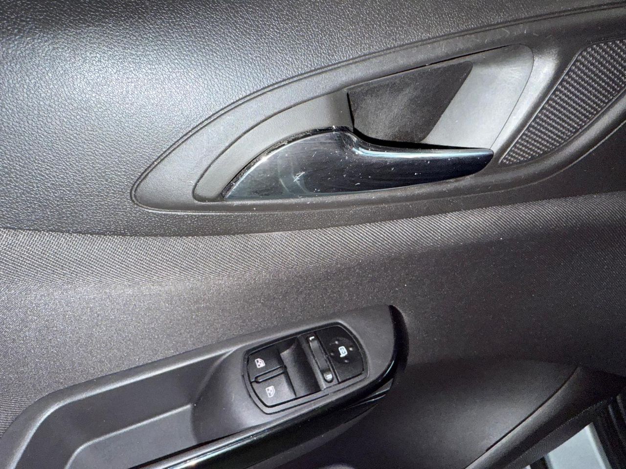 Opel Corsa corsa e 1.4 90 cv - Foto 2