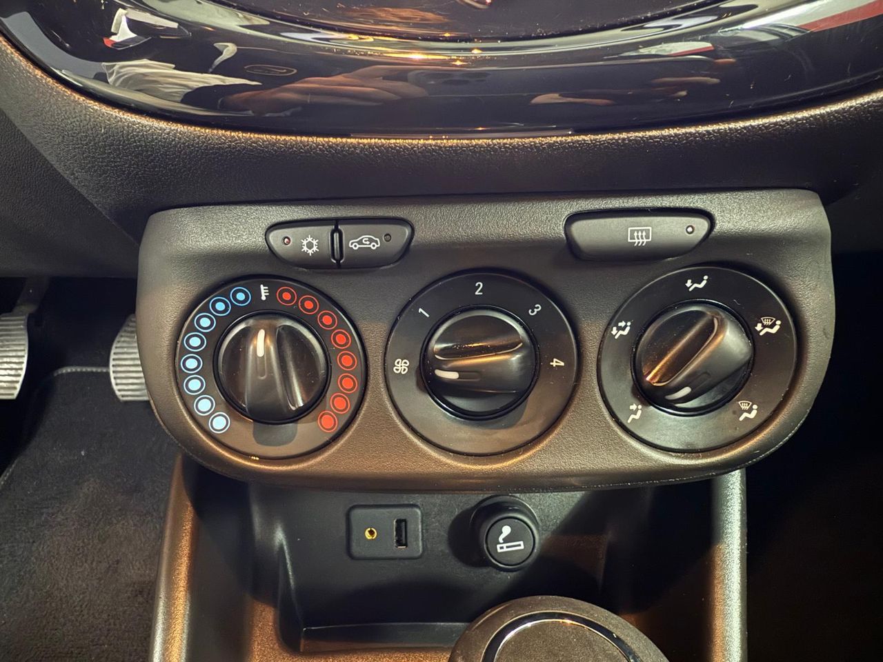 Opel Corsa corsa e 1.4 90 cv - Foto 2