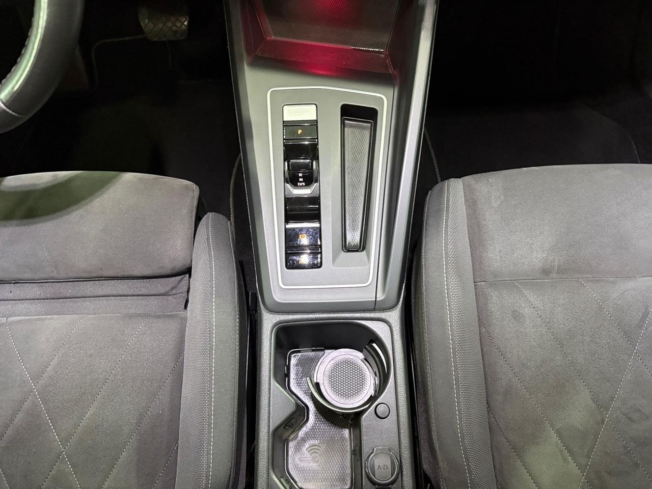 Volkswagen Golf E-Hybrid 1.4 150 cv - Foto 2