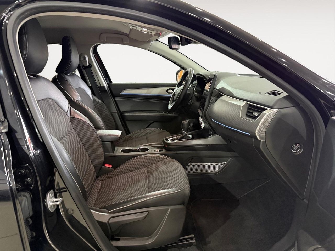 Renault Arkana E-TECH - Foto 2