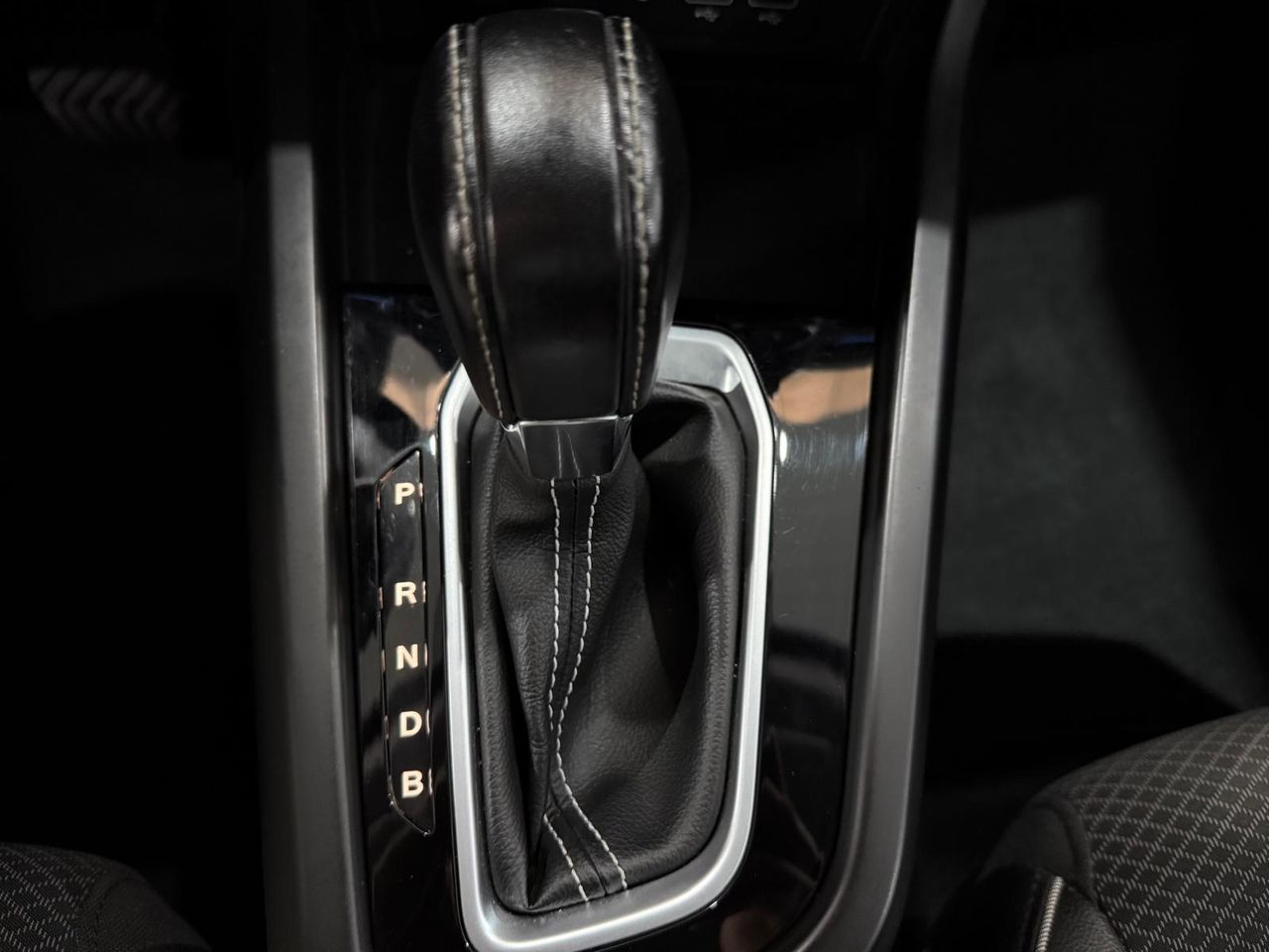 Renault Arkana E-TECH - Foto 2