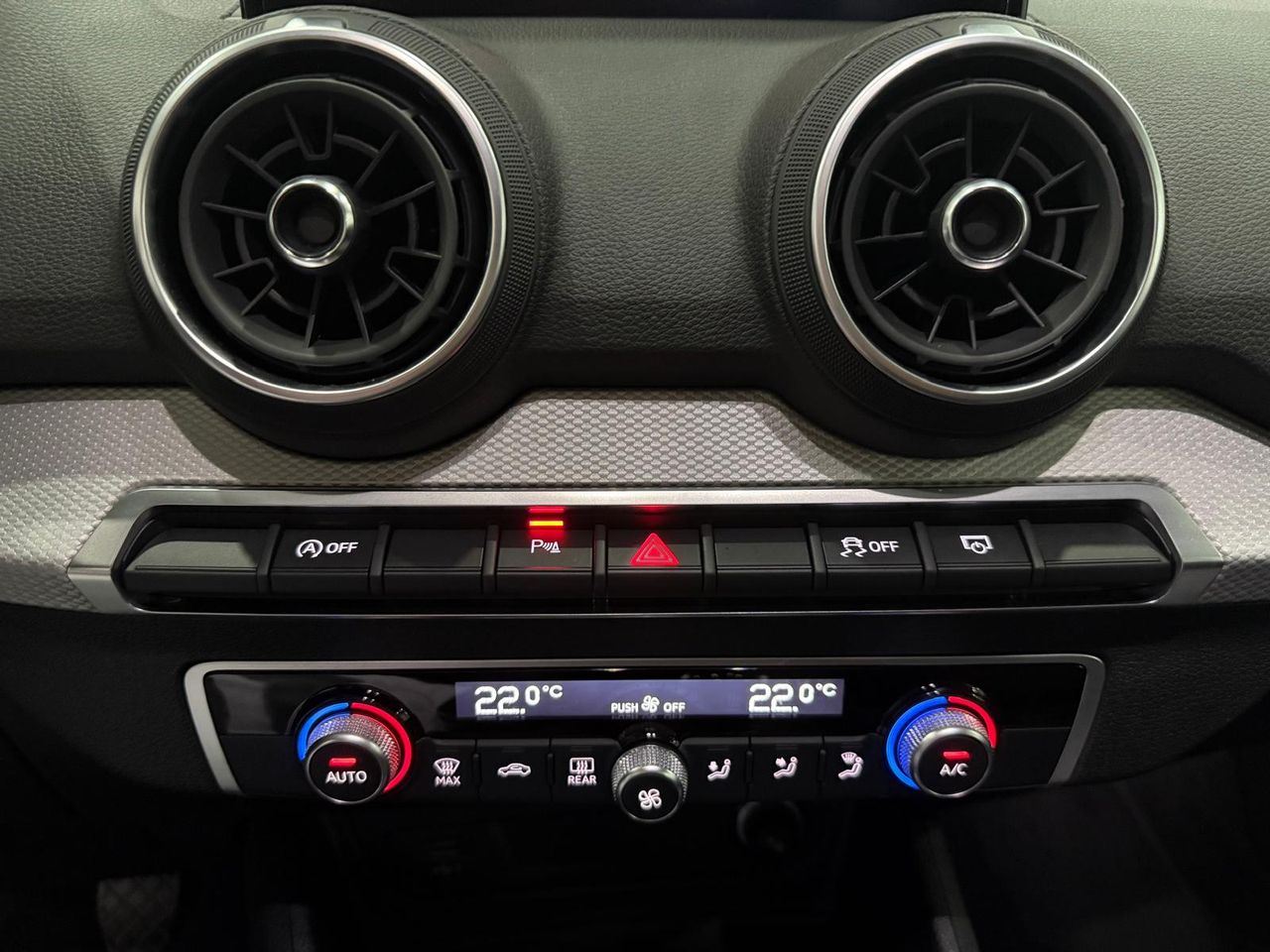 Audi Q2 ADVANCED 1.0 - Foto 2