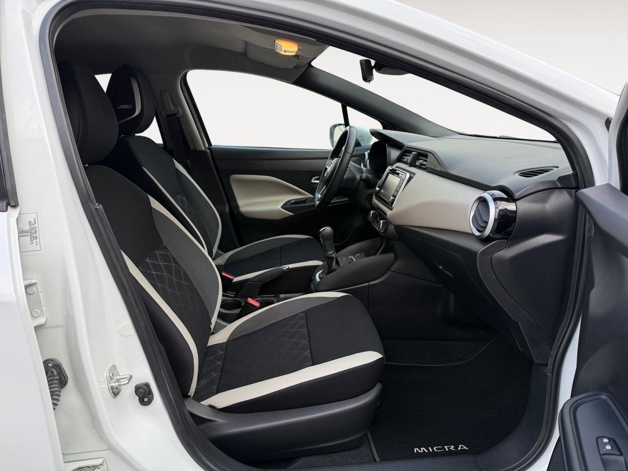 Nissan Micra 0.9 90CV - Foto 2