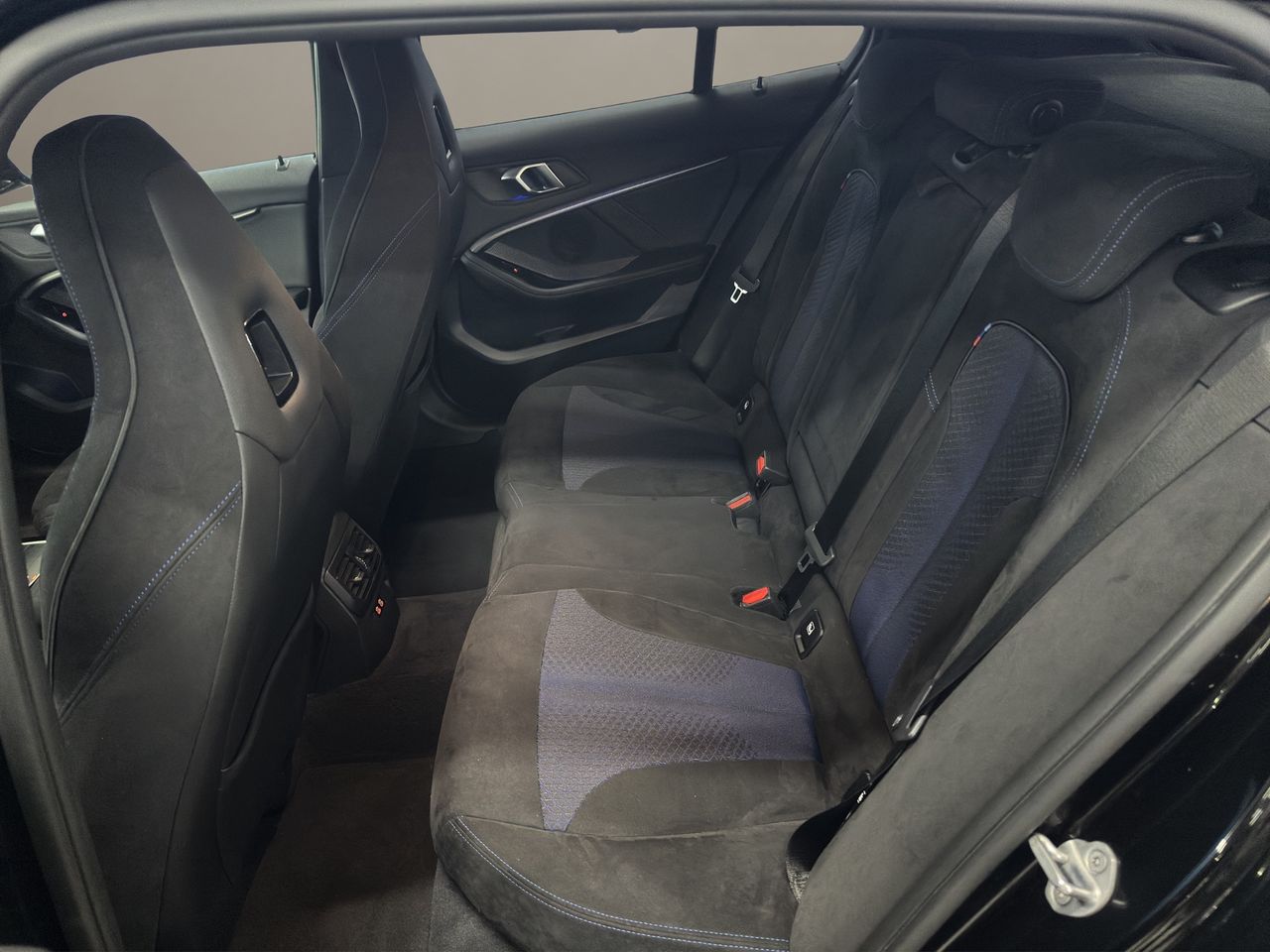 BMW Serie 1 118D - Foto 2