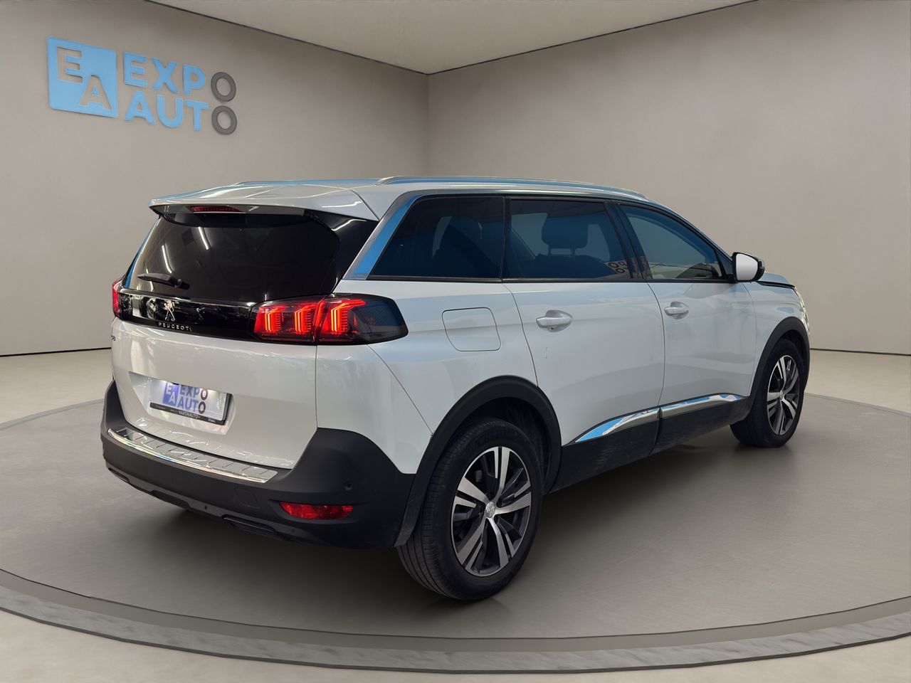 Peugeot 5008 . - Foto 2
