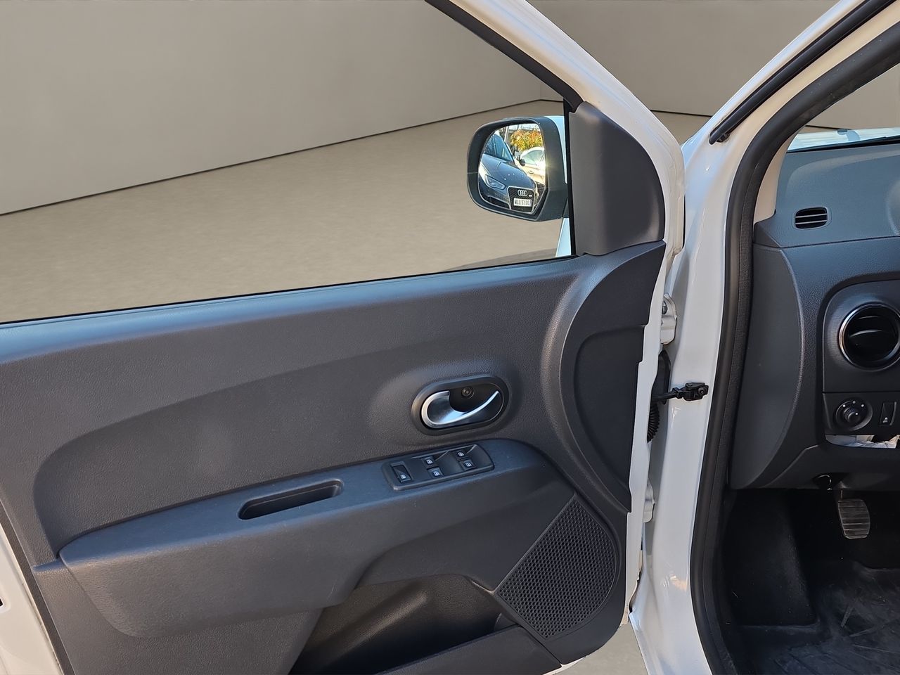 Dacia Lodgy Laureate TCE 85 kW (115 CV) 7 plazas - Foto 2