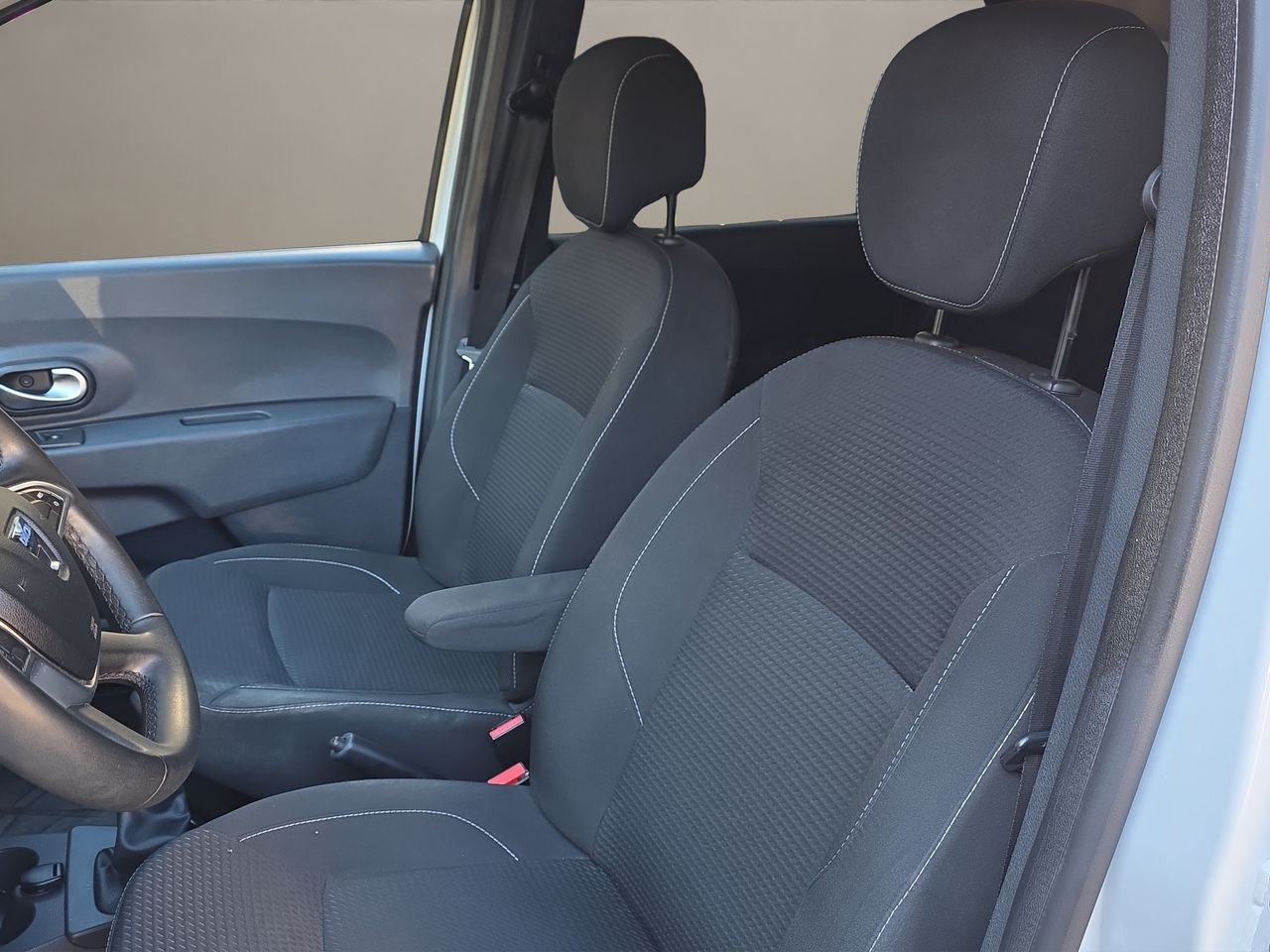 Dacia Lodgy Laureate TCE 85 kW (115 CV) 7 plazas - Foto 2