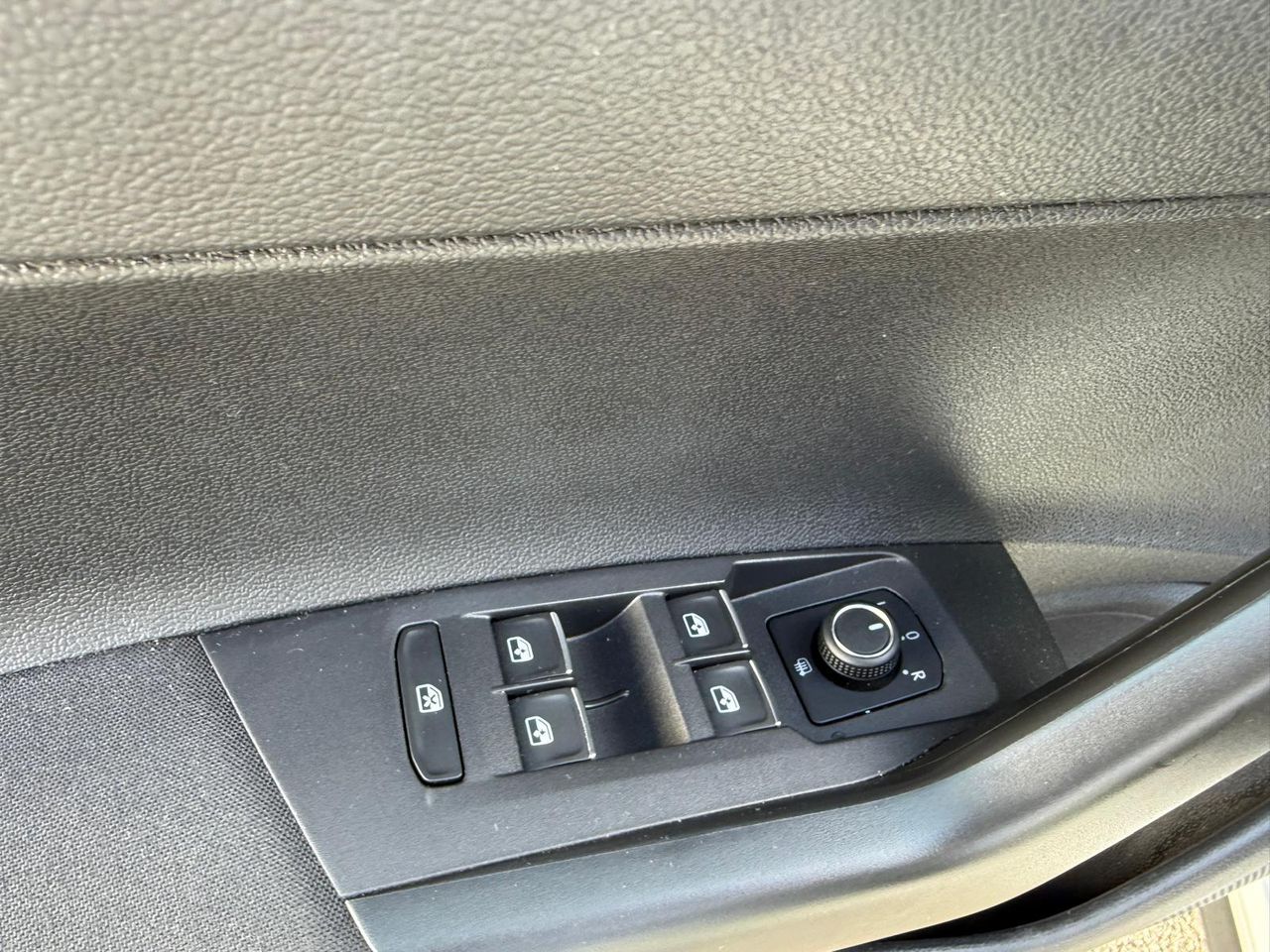 Volkswagen Polo GTI 2.0 200CV - Foto 2