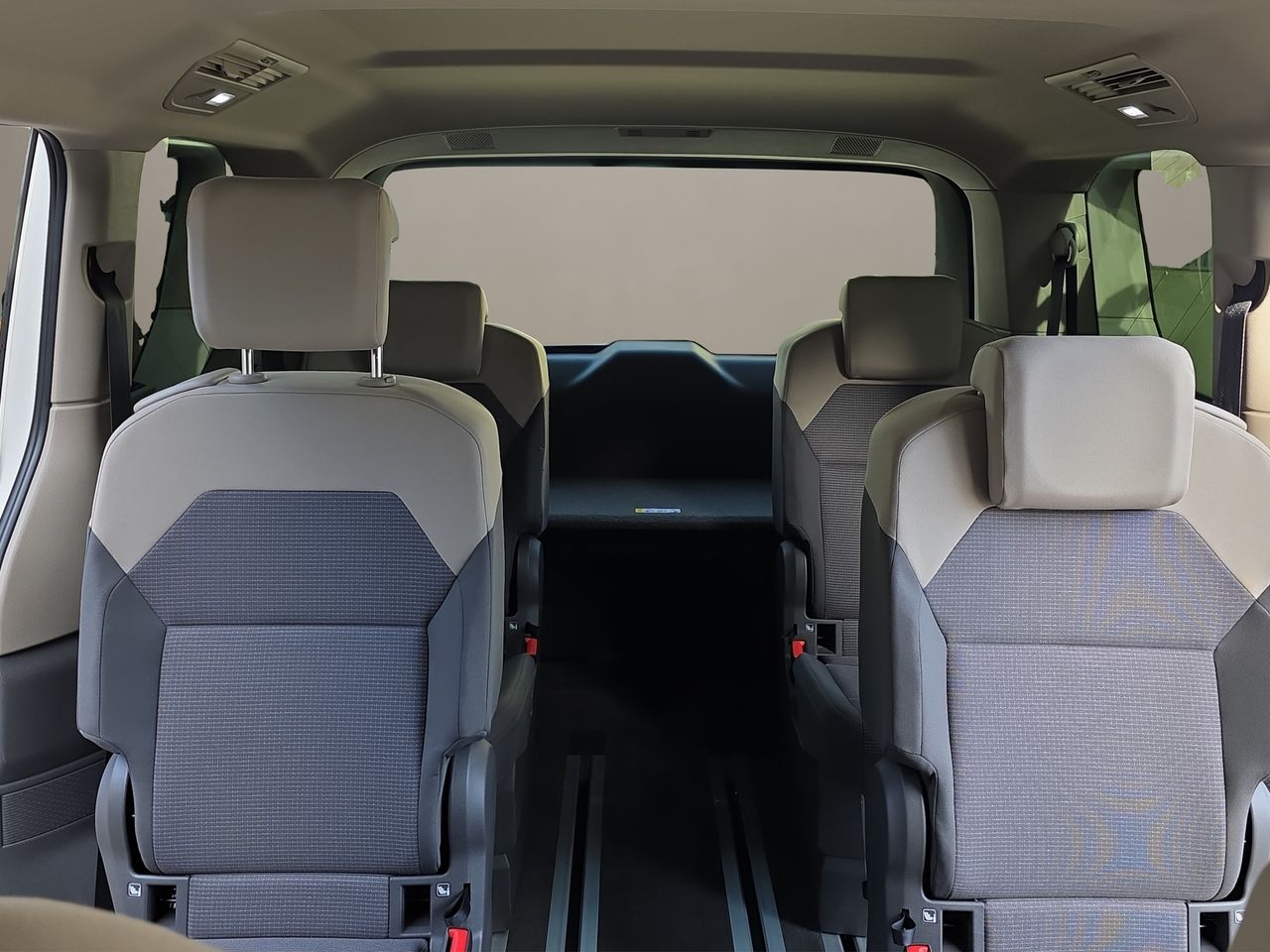 Volkswagen Multivan PHEV 1.4 TSI 160kW (218CV) DSG - Foto 2