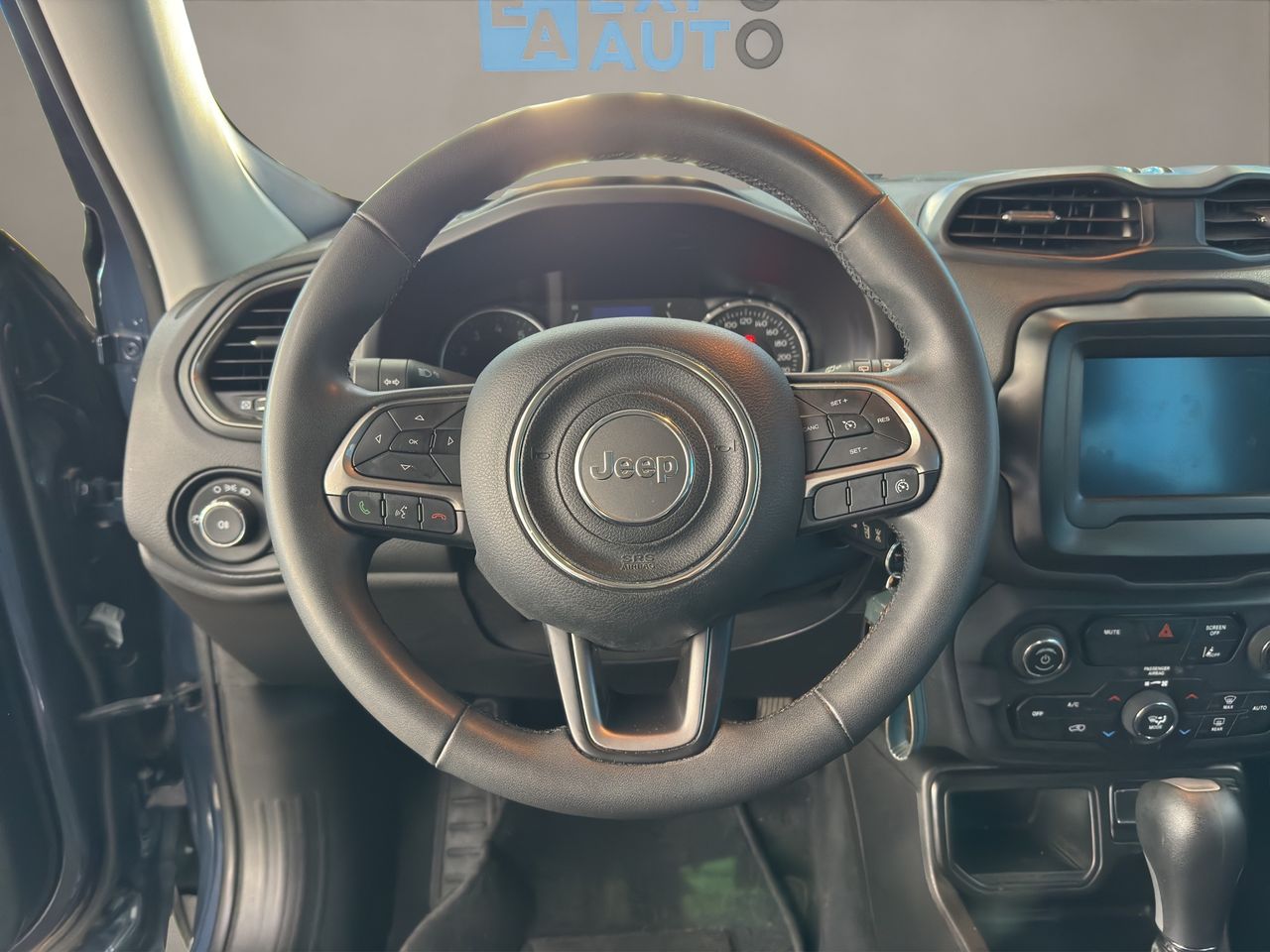 Jeep Renegade . - Foto 2