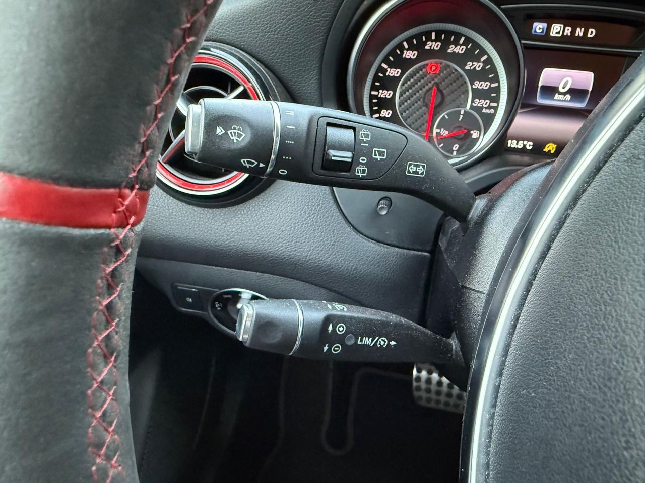 Mercedes Clase CLA CLA 45 AMG - Foto 2