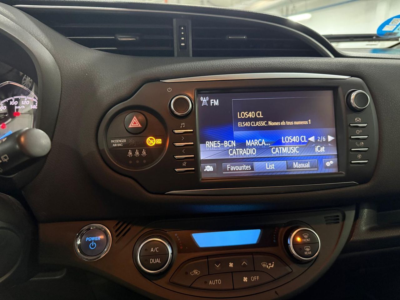 Toyota Yaris HYBRID 1.4 100 CAVALLOS - Foto 2