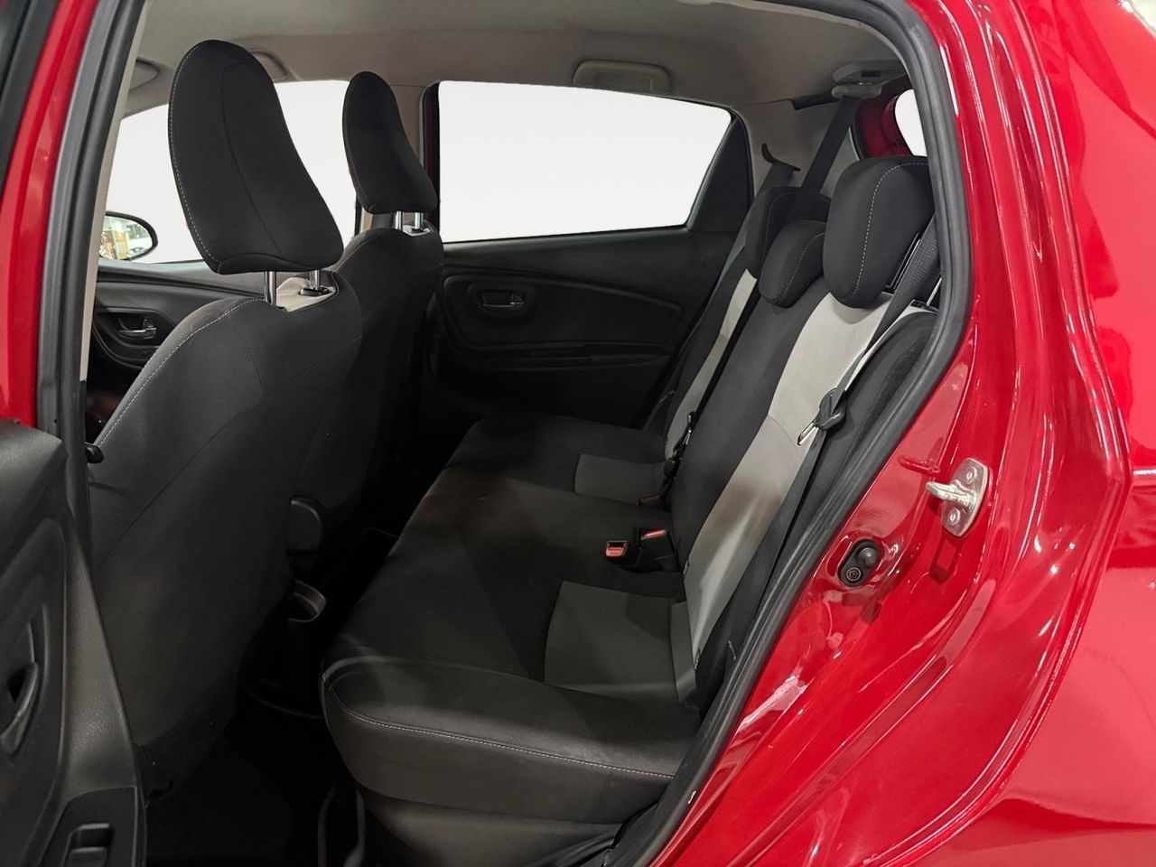 Toyota Yaris HYBRID 1.4 100 CAVALLOS - Foto 2