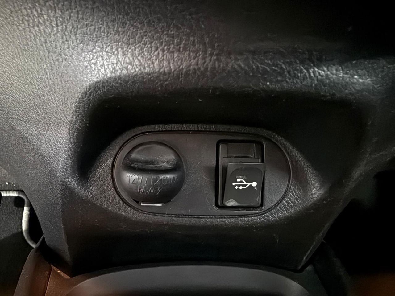 Toyota Yaris HYBRID 1.4 100 CAVALLOS - Foto 2