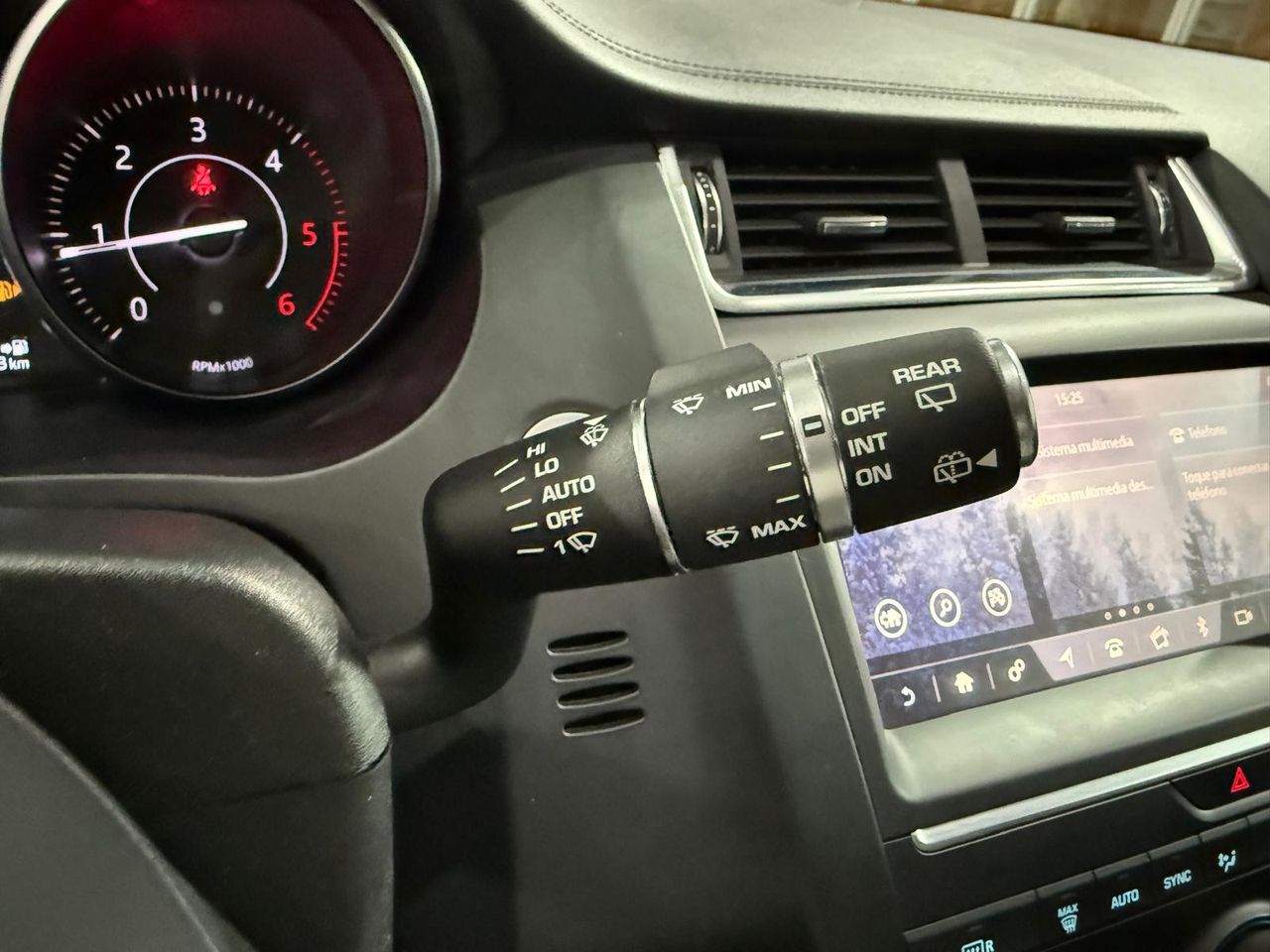 Jaguar E-Pace 2.0D 110kW S 4WD Auto - Foto 2