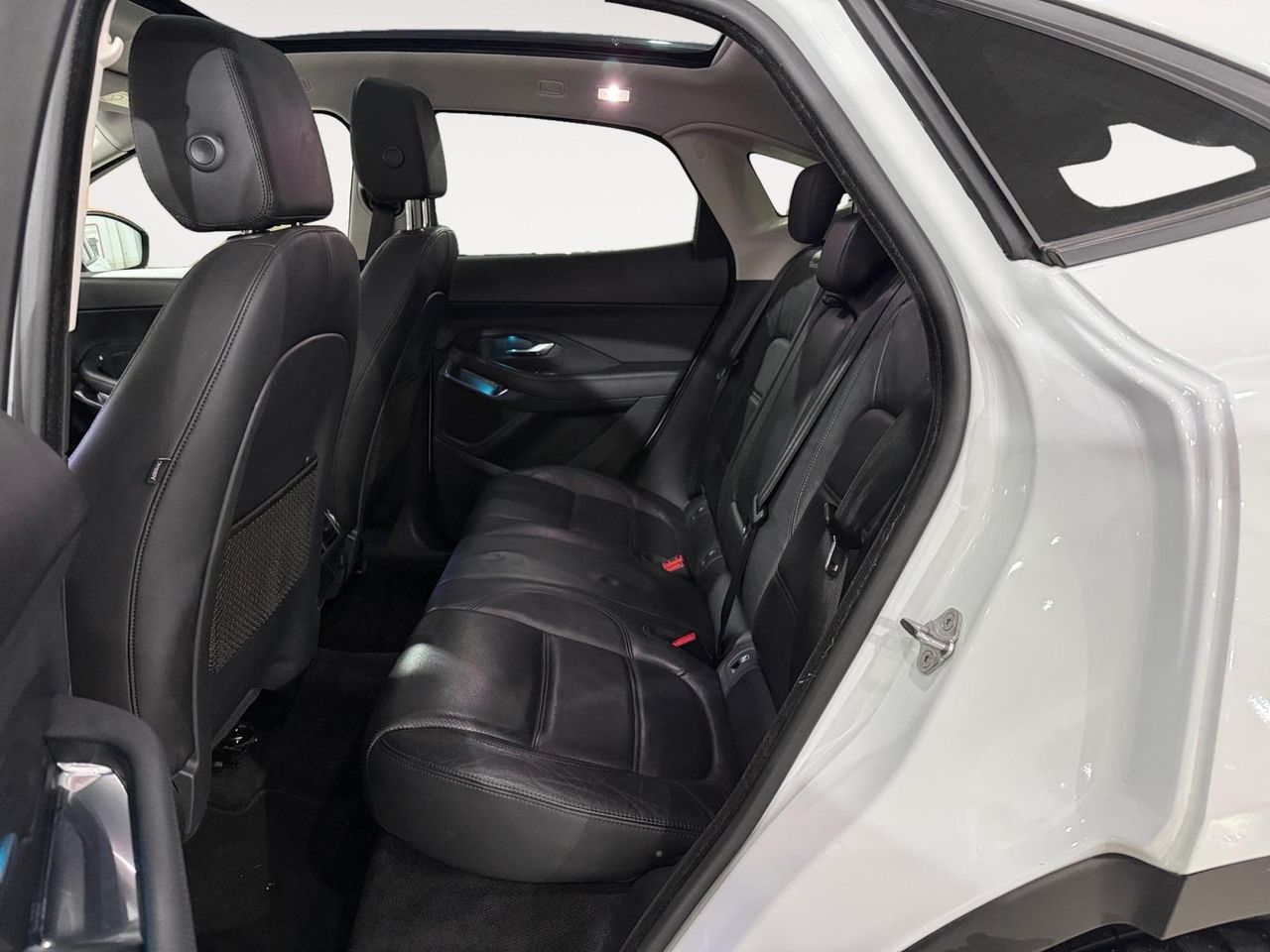 Jaguar E-Pace 2.0D 110kW S 4WD Auto - Foto 2