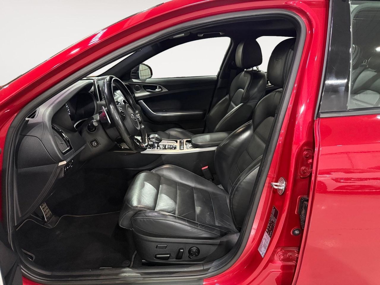 Kia Stinger 3.3 T-GDi 272kW (370CV) GT 4x4 - Foto 2