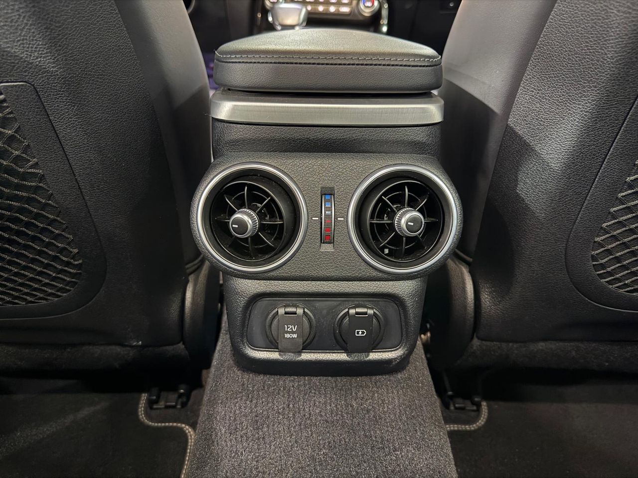 Kia Stinger 3.3 T-GDi 272kW (370CV) GT 4x4 - Foto 2