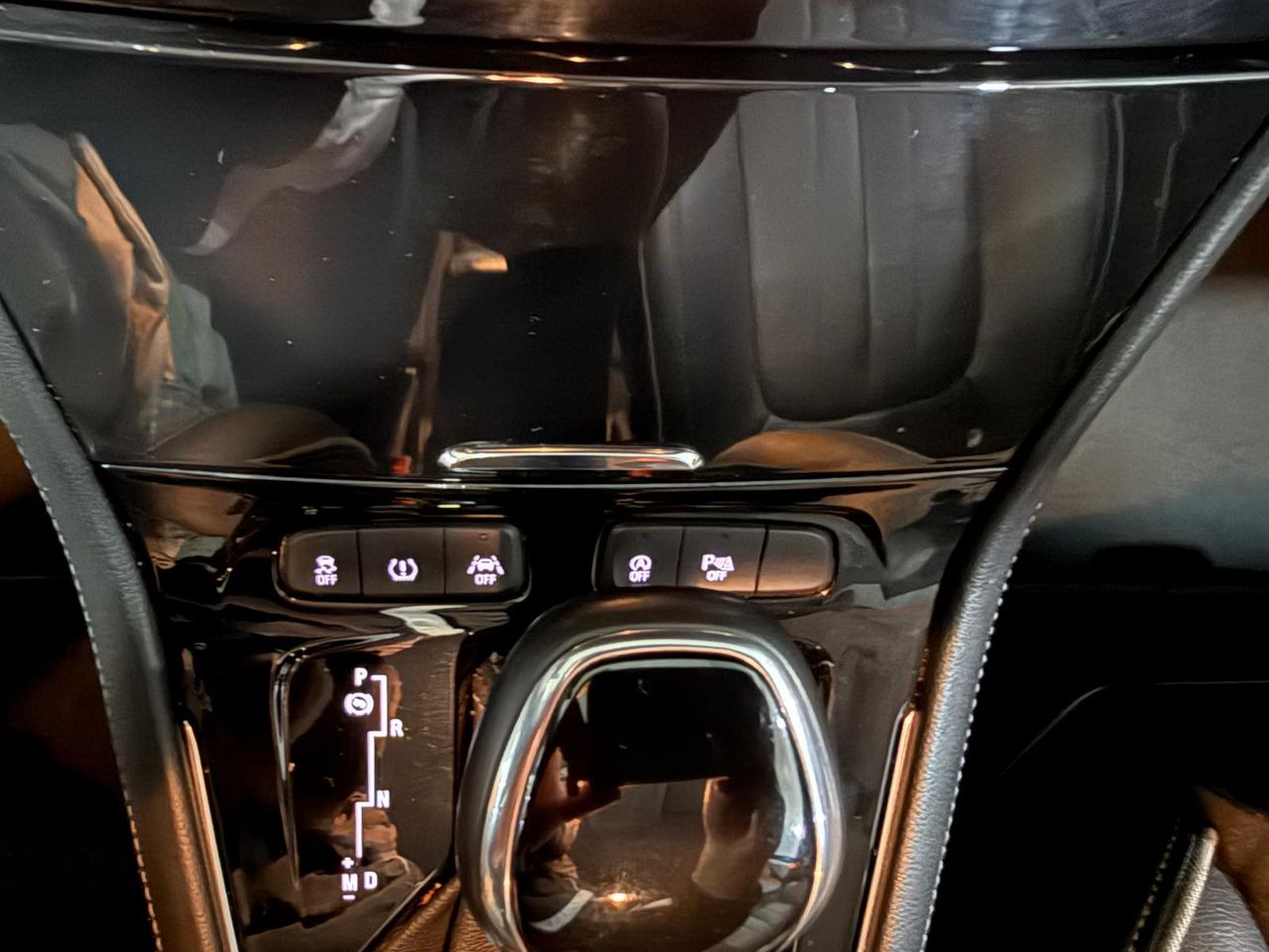 Opel Grandland X 1.6 CDTi Excellence Auto - Foto 2