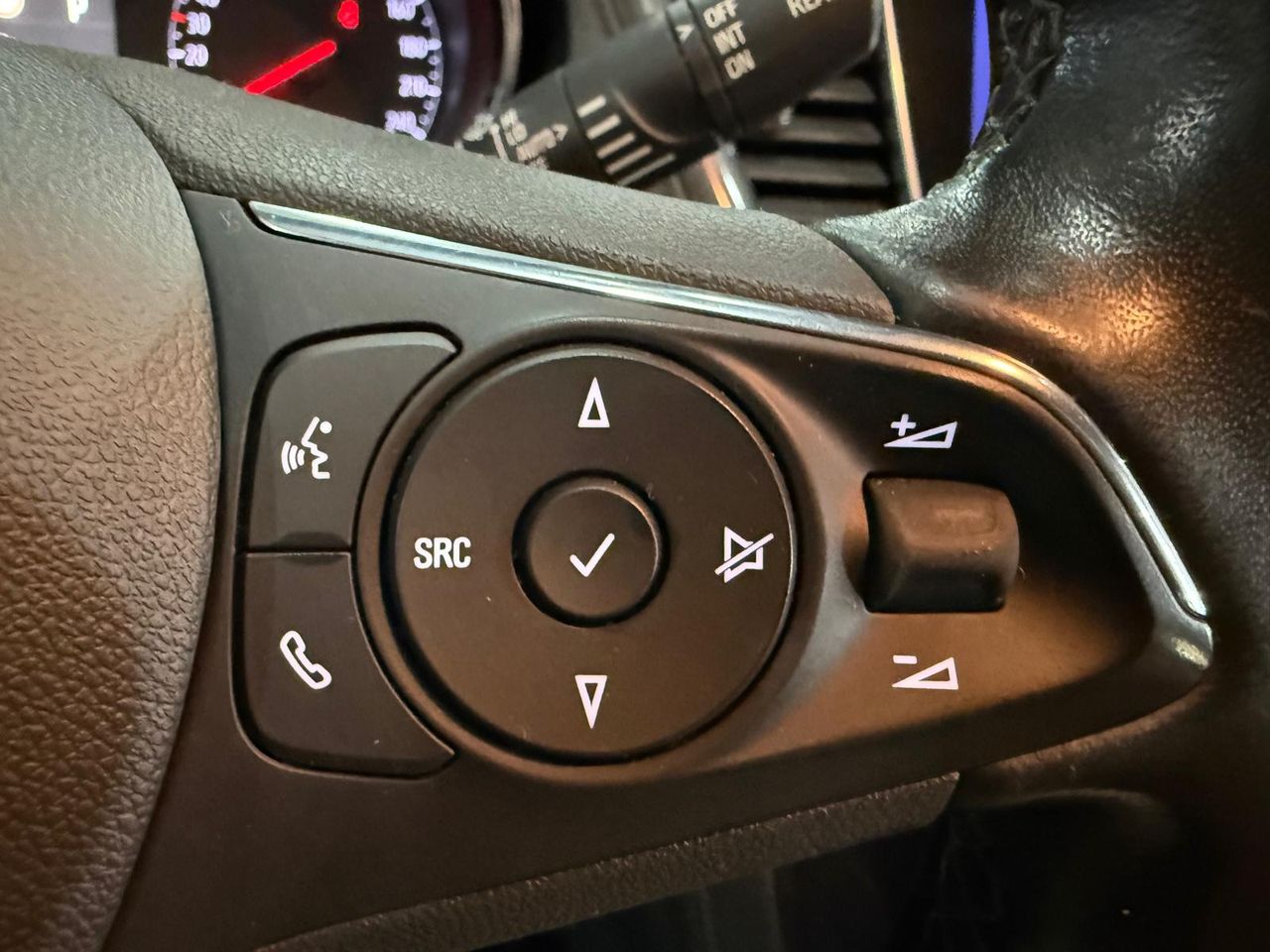 Opel Grandland X 1.6 CDTi Excellence Auto - Foto 2