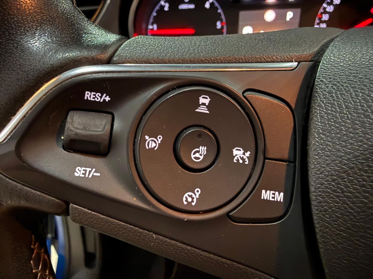 Opel Grandland X 1.6 CDTi Excellence Auto - Foto 2