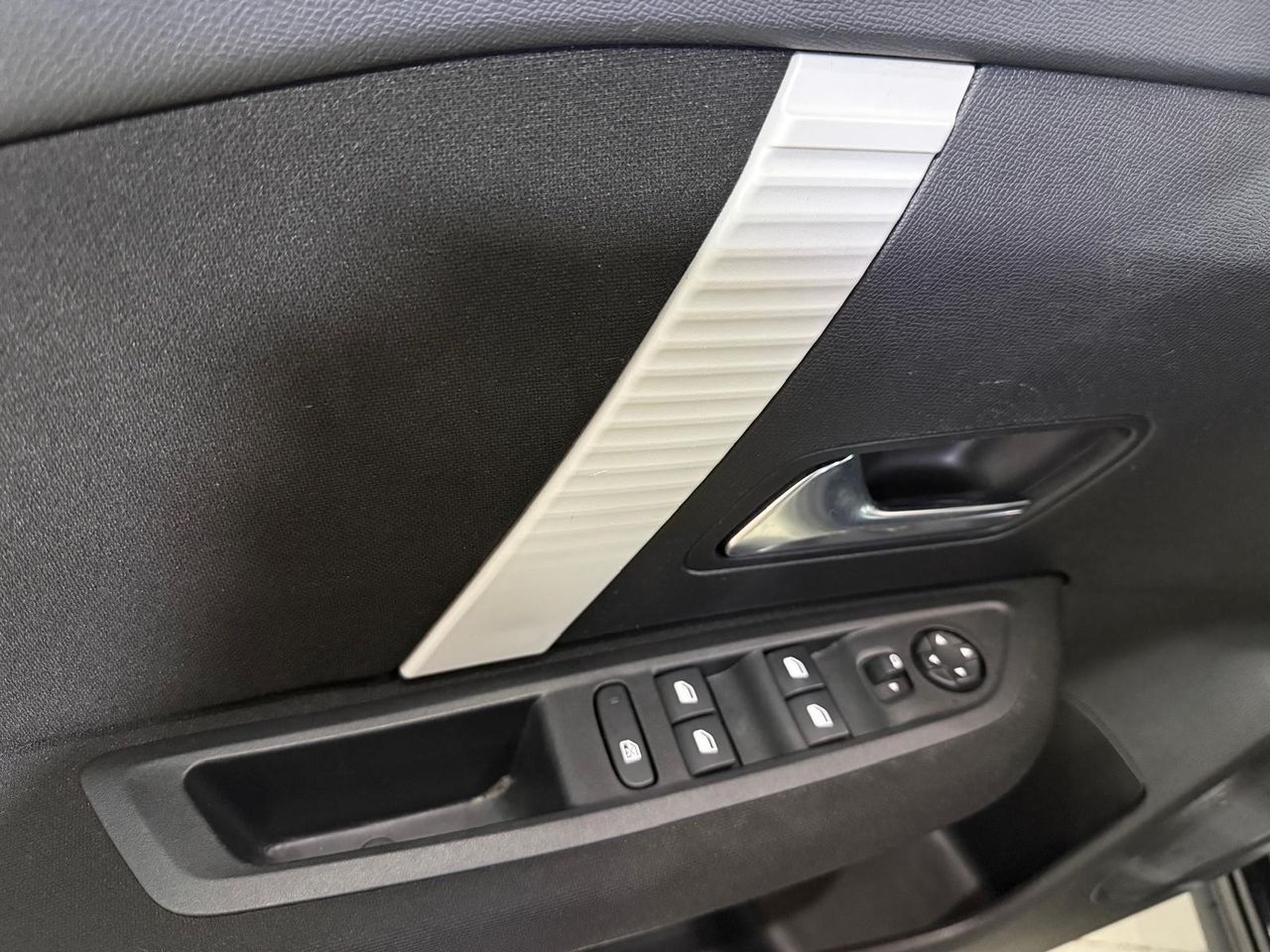 Citroën C4 BlueHDi 110 S&S 6v Feel - Foto 2