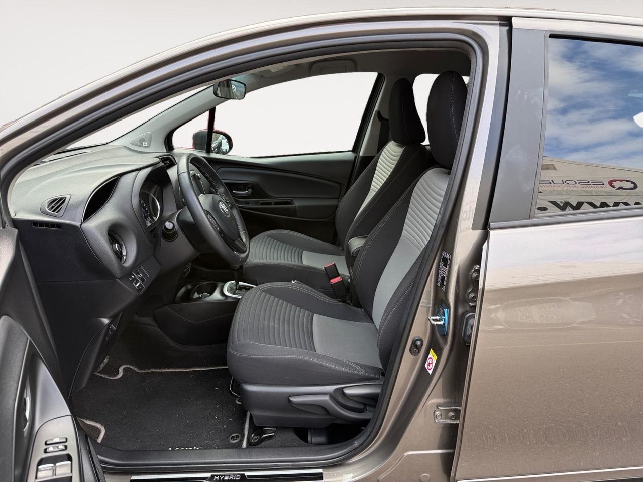 Toyota Yaris 1.5 Hybrid Feel - Foto 2