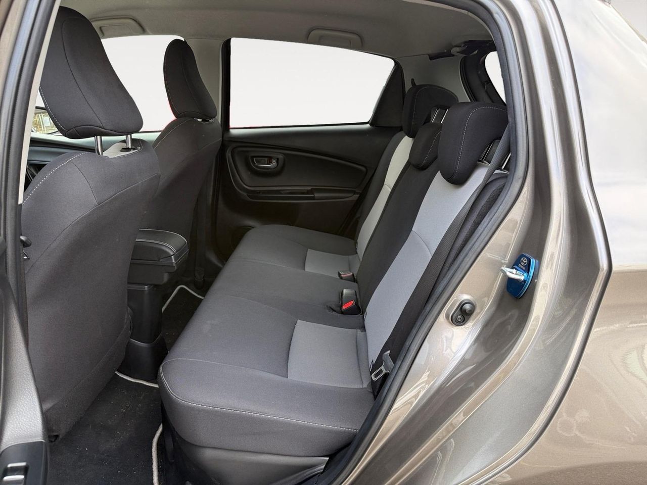 Toyota Yaris 1.5 Hybrid Feel - Foto 2