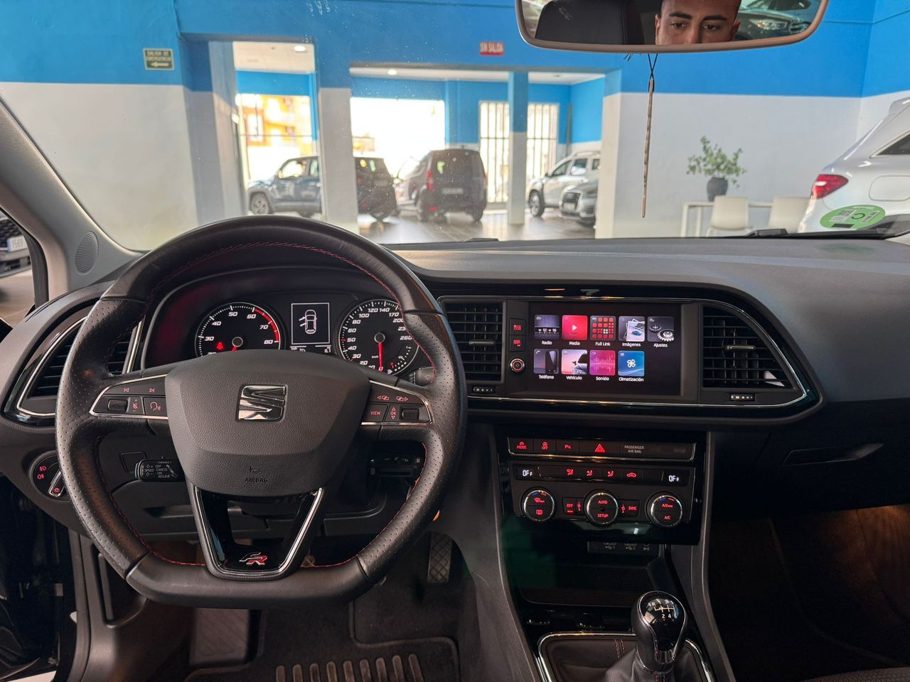 Seat Leon . - Foto 2