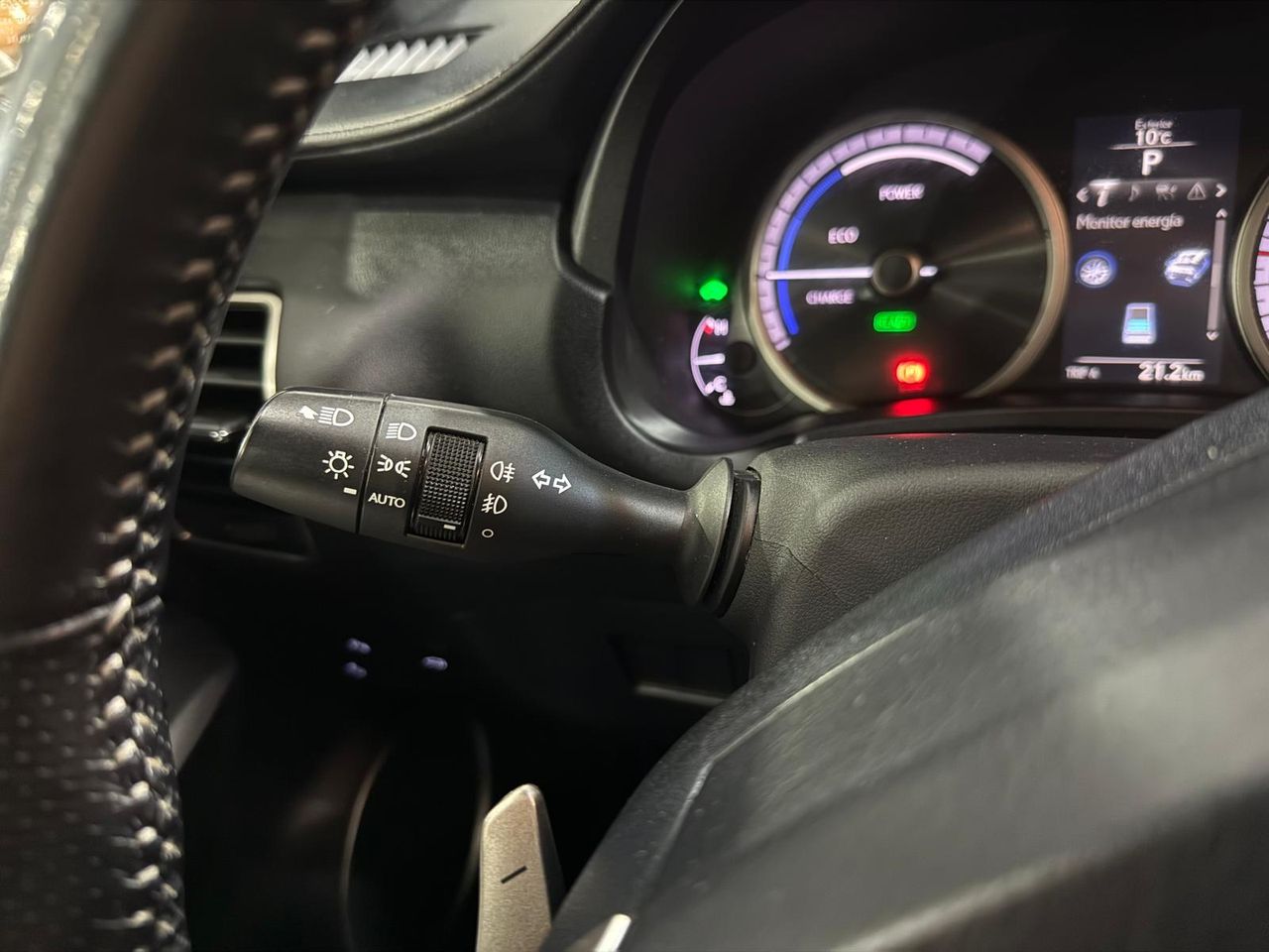 Lexus NX 2.5 300h F Sport 4WD - Foto 2