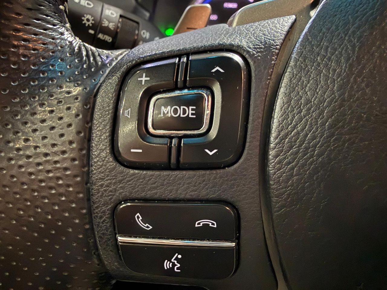 Lexus NX 2.5 300h F Sport 4WD - Foto 2